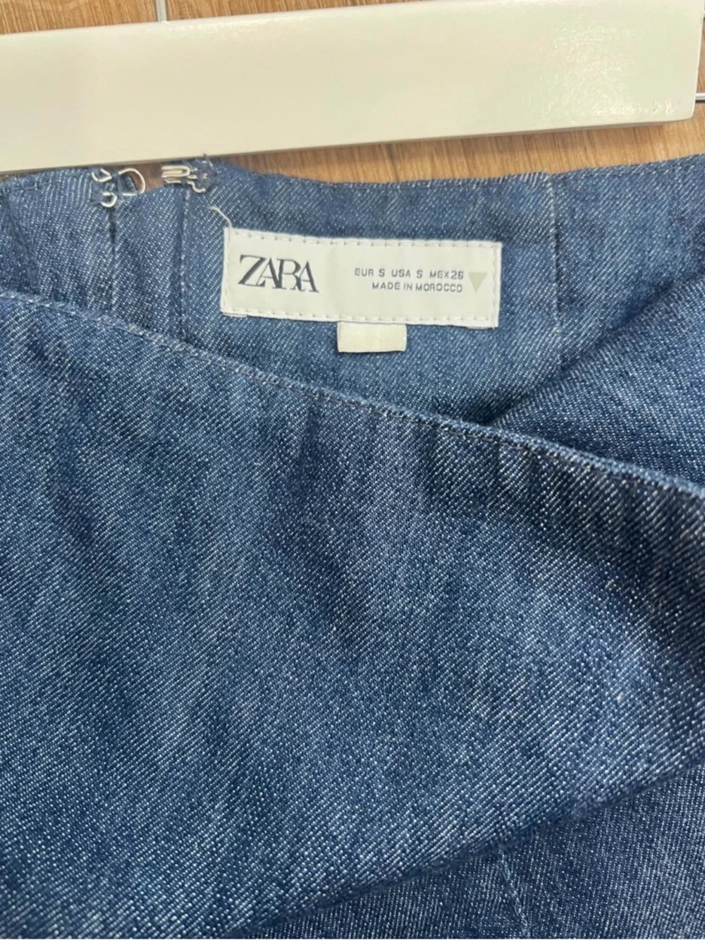 Zara Dark Blue Denim Strapless Crop Top - Picture 3 of 4